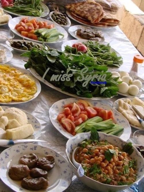 بالصور..  ماذا يتناول الناس على الفطور في أنحاء العالم؟