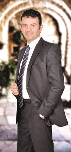 محمد فاروق ﻿