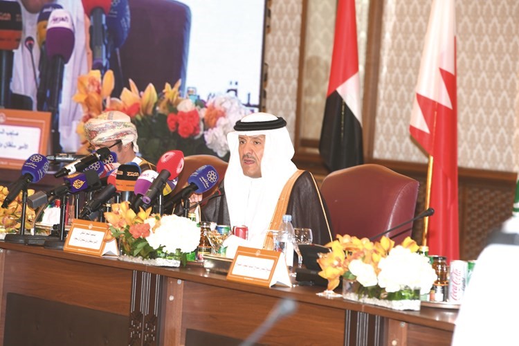 صاحب السمو الملكي الامير سلطان بن سلمان ال سعود متحدثا خلال الندوة﻿