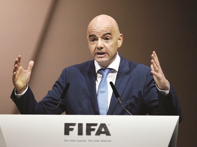 رئيس فيفا جياني انفانتينو﻿