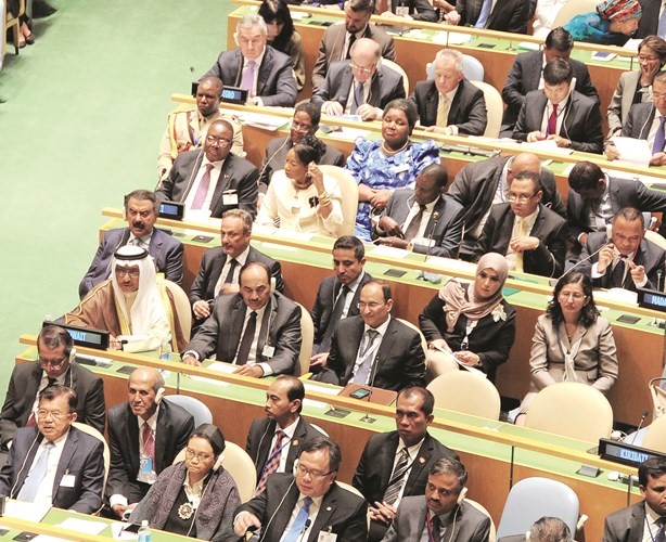 ممثل صاحب السمو سمو رئيس مجلس الوزراء الشيخ جابر المبارك والشيخ صباح الخالد وخالد الجارالله ومنصور العتيبي ﻿﻿والشيخ سالم العبدالله والشيخ داحمد ناصر المحمد خلال افتتاح اعمال الدورة 71 للامم المتحدة بنيويورك﻿