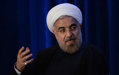 روحاني يلتقي الأخوين كاسترو في هافانا