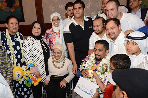 البطل أحمد المطيري يعود للبلاد متوجاً بذهبية الألعاب البارلمبية