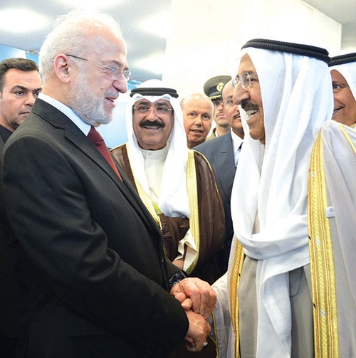 حديث باسم بين صاحب السمو الامير الشيخ صباح الاحمد وابراهيم الجعفري بحضور الشيخ مشعل الاحمد ﻿﻿وسمو الشيخ جابر المبارك﻿