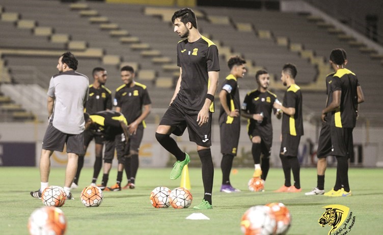 فهد الانصاري يقود خط وسط الاتحاد اليوم امام الاهلي ﻿