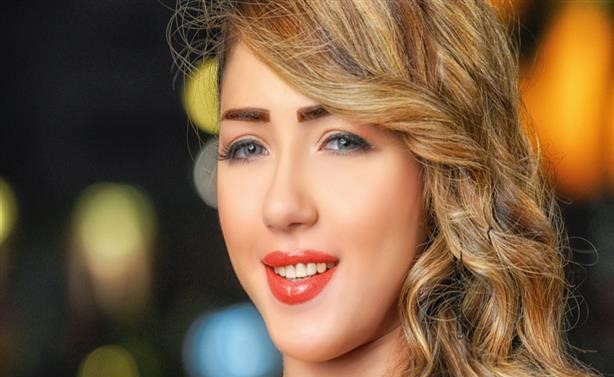 بالفيديو.. سارة سلامة وشقيقتها تغنيان 