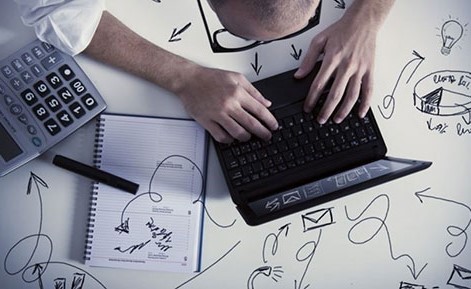 السيرة الذاتية (CV) جواز مرورك لوظيفة المستقبل.. كيف تكتبها؟