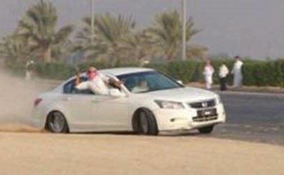 بالفيديو.. لحظة مقتل أشهر "مقحص" سعودي  في حادث مروع !