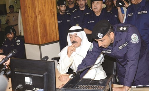 رئيس مجلس الوزراء بالإنابة ووزير الداخلية الشيخ محمد الخالد 