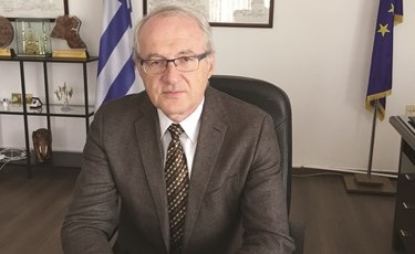 السفير اليوناني اندريس باباداكيس ﻿