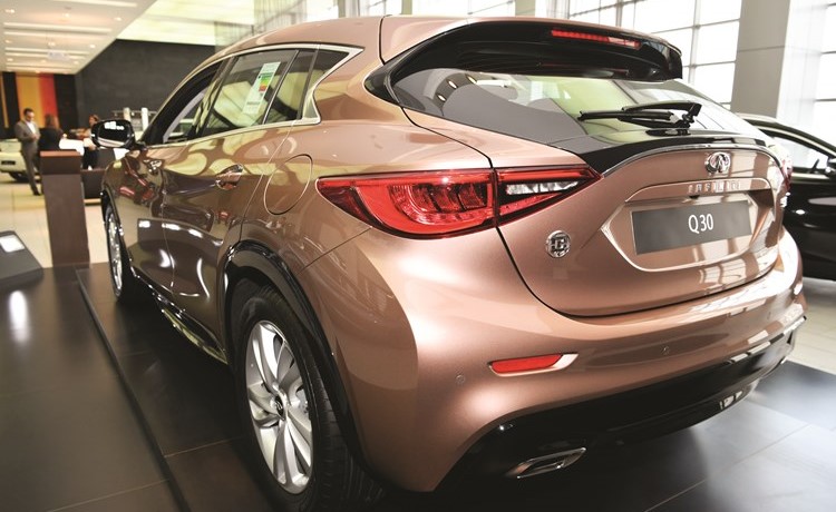 إنفينيتي Q30 هاتشباك الجديدة كلياً.. إبداع بلا حدود