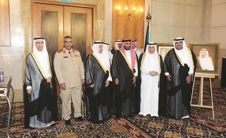 الشيخ احمد الصباح والشيخ ثامر العلي يهنئان ﻿
