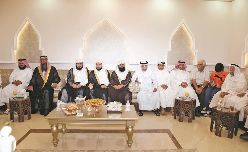 طنا متحدثا خلال حفل الاستقبال﻿