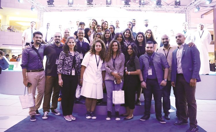 موظفو البنك الوطني خلال المهرجان﻿