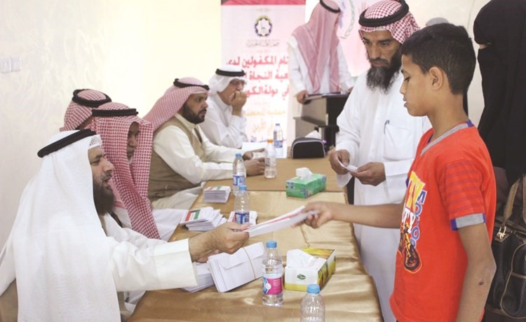 جانب من توزيع المساعدات﻿