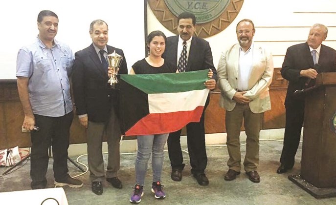 وتكريم بطلة الليزر امينة شاه﻿