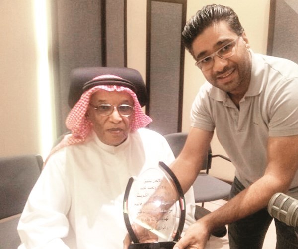 تكريم الراحل ابراهيم الصولة من قبل المذيع مايك مبلتع