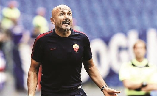 سباليتي.. والبقاء مع «الذئاب»
