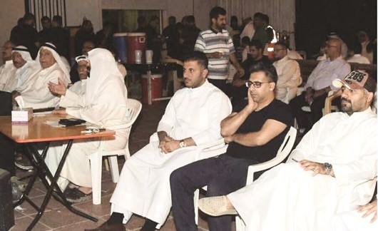 جانب من الحضور في حسينية الاوحد ﻿