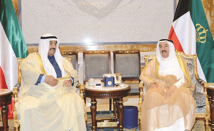 صاحب السمو الامير الشيخ صباح الاحمد مستقبلا سمو الشيخ ناصر المحمد ﻿