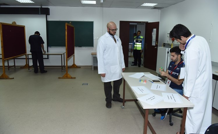 طلبة الطب يختارون ممثليهم﻿