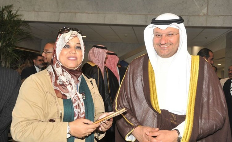 دعبدالله العبيدي والزميلة هناء السيد 	ناصر عبدالسيد ﻿