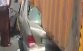 بالفيديو..  شاهد نجاة سائق بأعجوبة بعدما سحقت سيارته إثر انقلاب شاحنة