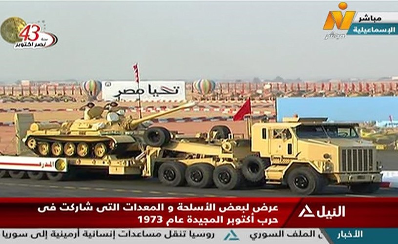 لقطات تلفزيونية للعرض العسكري الكبير الذي حضرة السيسي والبشير في الاسماعيلية بمناسبة الذكرى ٤٣ لحرب اكتوبر ١٩٧٣﻿
