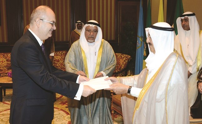 صاحب السمو الامير يتسلم اوراق اعتماد السفير الروماني نيكوشور دانييل تاناسي﻿