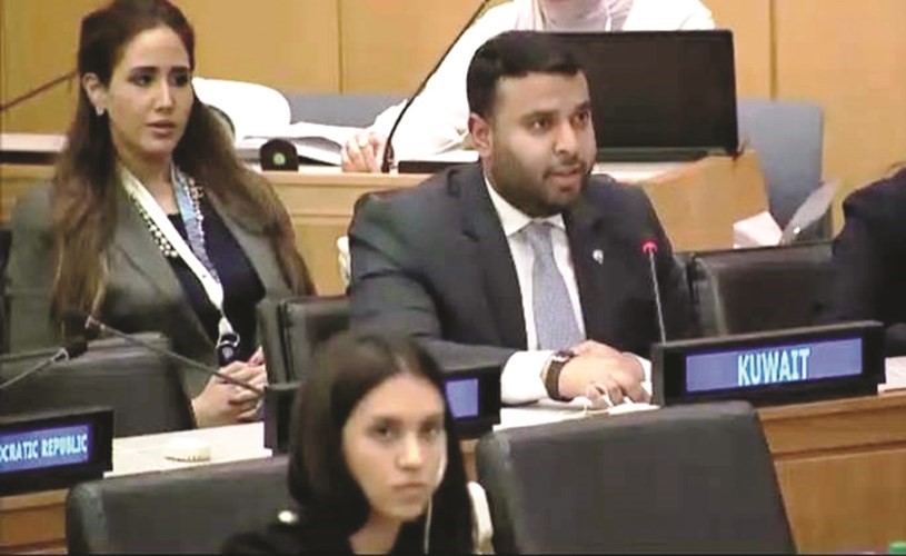عبدالله الشراح من وفد الكويت الدائم لدى الامم المتحدة خلال المناقشات العامة للجنة الثانية ﻿