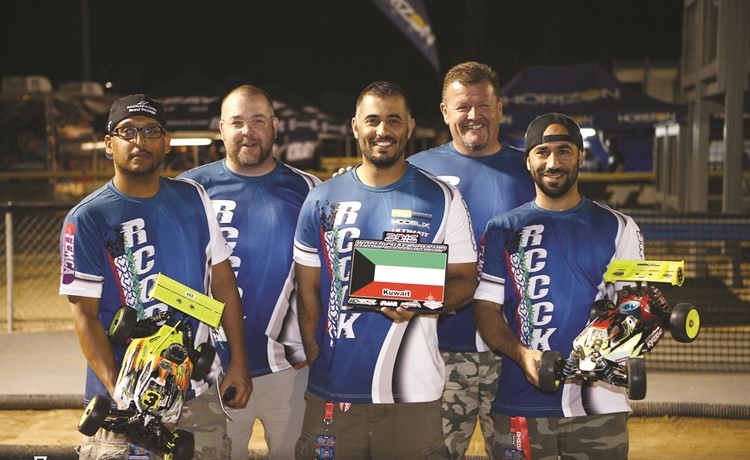 فريق الكويت للسيارات اللاسلكية المشارك في بطولة العالم للسيارات اللاسلكية 2016﻿