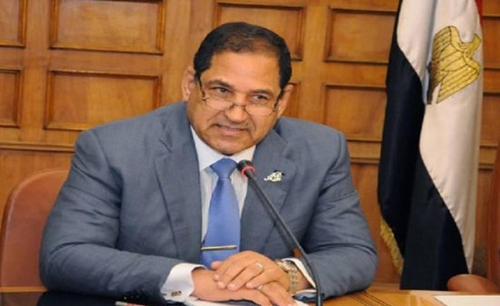 خجل سيدة يجبر مسؤولاً مصرياً على تغيير اسم قريتها
