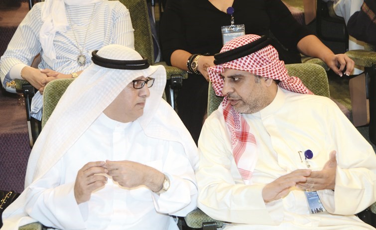 ماضي الخميس ودبدر مال الله﻿
