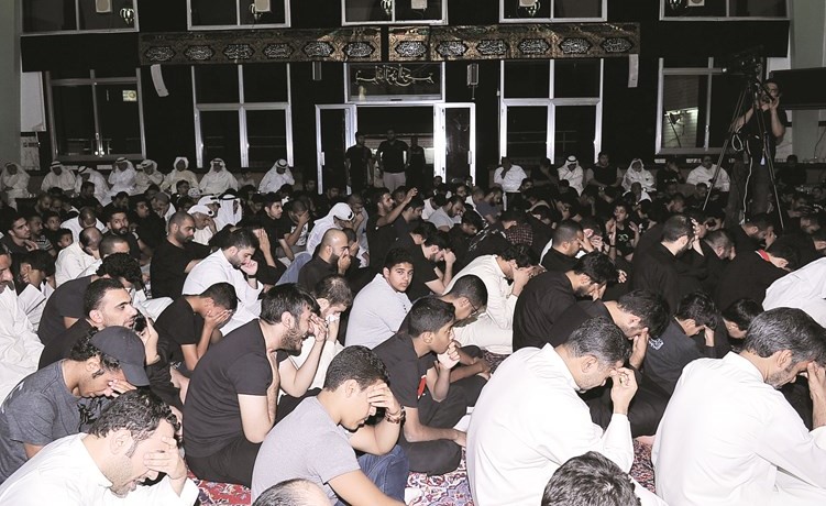 حزن وتاثر﻿