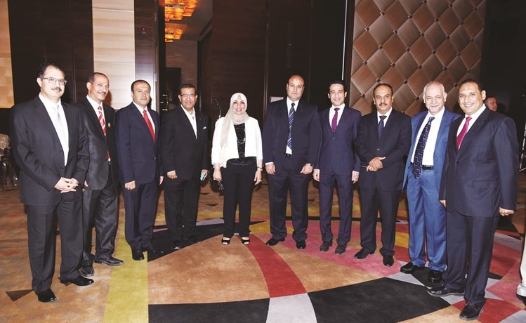 مستشار الادارة العامة الزميل حسام فتحي والمستشار محمد علوان والقنصل محمد عرفة ود نبيل بهجت والزميل اسامة ابو السعود وعدد من الاعلاميين﻿