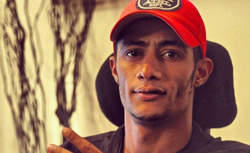 محمد رمضان ينجو من اطلاق نار على سيارته.. ويطمئن جمهوره