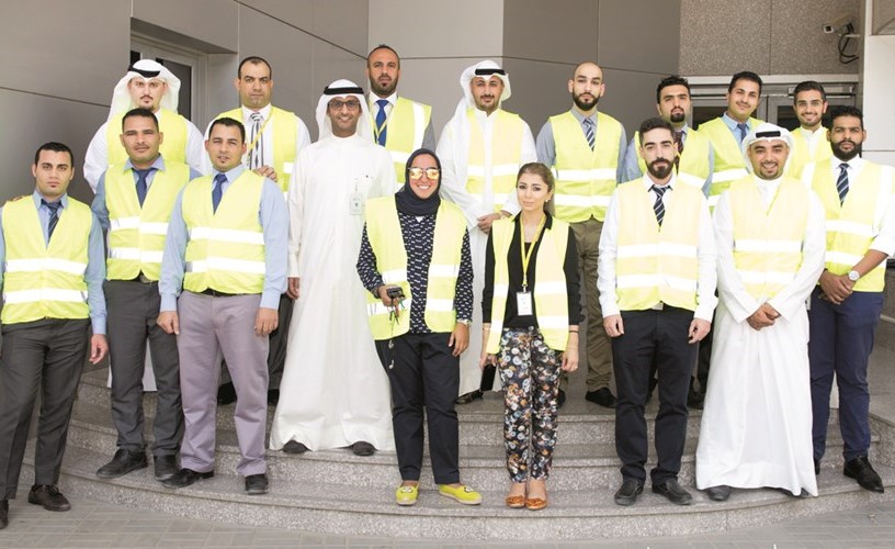 المشاركون في الدورة التدريبية في لقطة جماعية﻿
