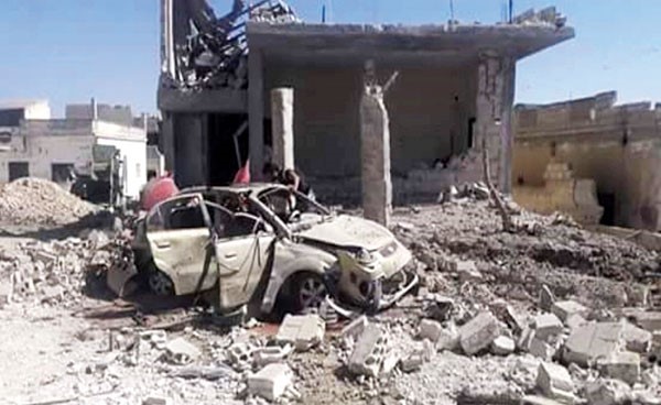صورة بثها ناشطون لآثار الدمار نتيجة غارة على قرية حيش في إدلب      	(انترنت)