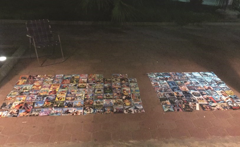 حملة موسّعة لـ «الإعلام» استهدفت 38 موقعاً ضبطت كميات كبيرة من الأقراص المقلدة