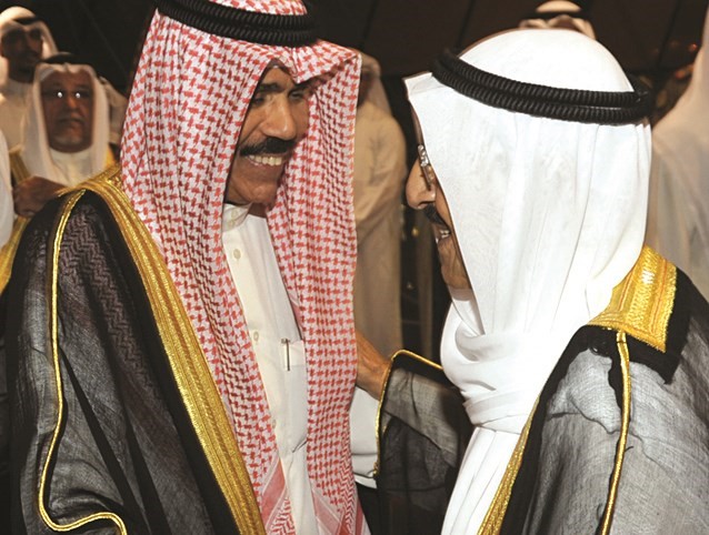 صاحب السمو الامير الشيخ صباح الاحمد وفي وداعه سمو نائب الامير وولي العهد الشيخ نواف الاحمد ﻿