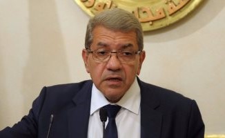 وزير المالية المصري عمرو الجارحي