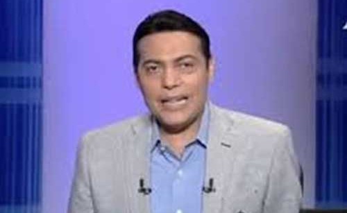 شاهد.. "خناقة" واشتباك بالأيدي بين ضيوف برنامج "صح النوم" خارج الأستديو