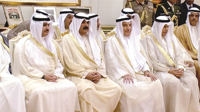 السفير أحمد فهد الفهد والمستشار محمد ابو الحسن وخالد الجارالله والشيخ خالد العبدالله