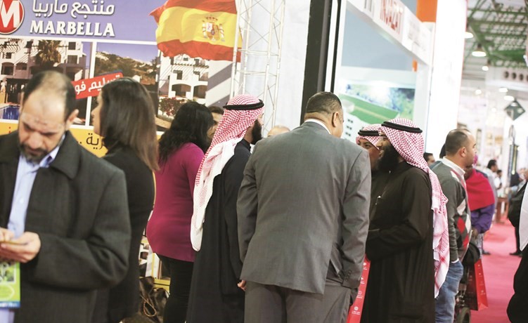 جانب من معارض النخبة العقارية السابقة ﻿