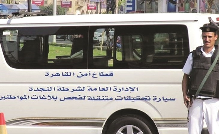 سيارات أمنية بالشوارع لتلقي بلاغات المواطنين