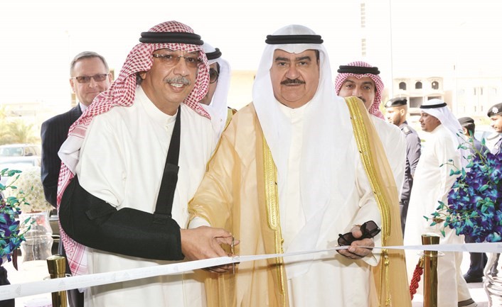 قص شريط الافتتاح﻿