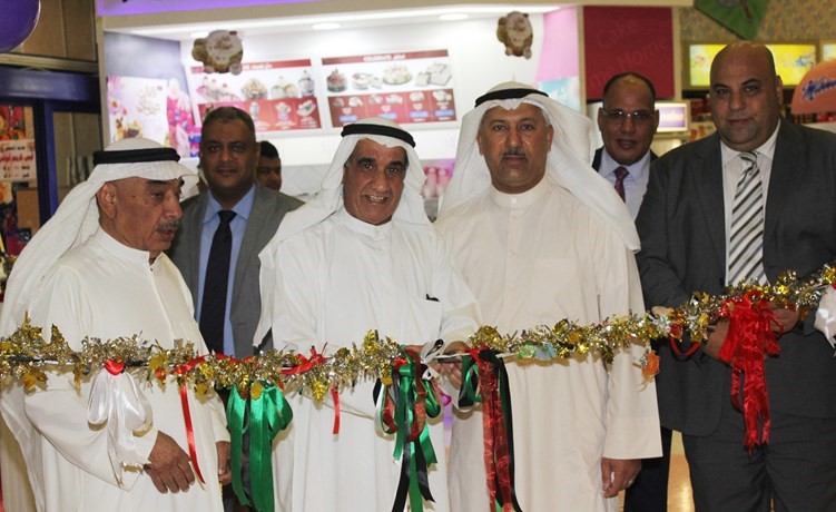 المشاري والرباح والسيد خلال الافتتاح ﻿