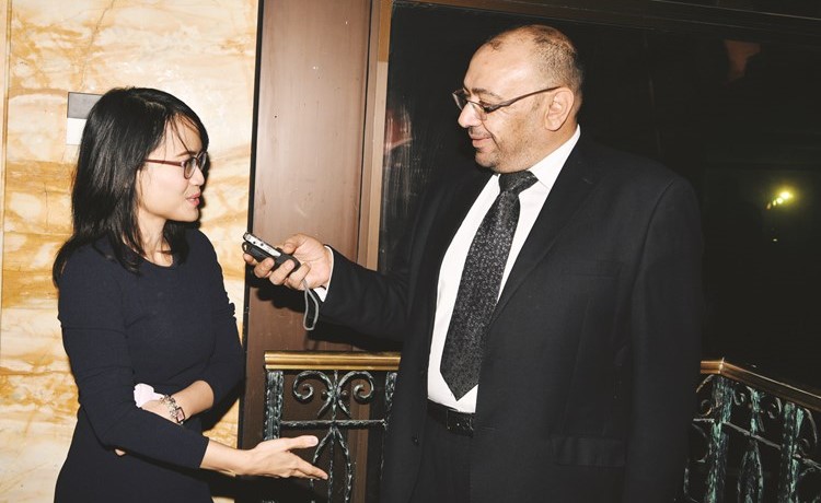باتاراوان ناناكورن متحدثة الى الزميل اسامة دياب﻿