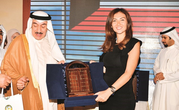 الفريق اول مفهد الامير مكرما الاعلامية ريما كركي﻿