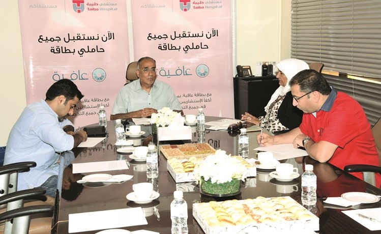 د سند الفضالة متحدثا للصحافيين	احمد علي﻿